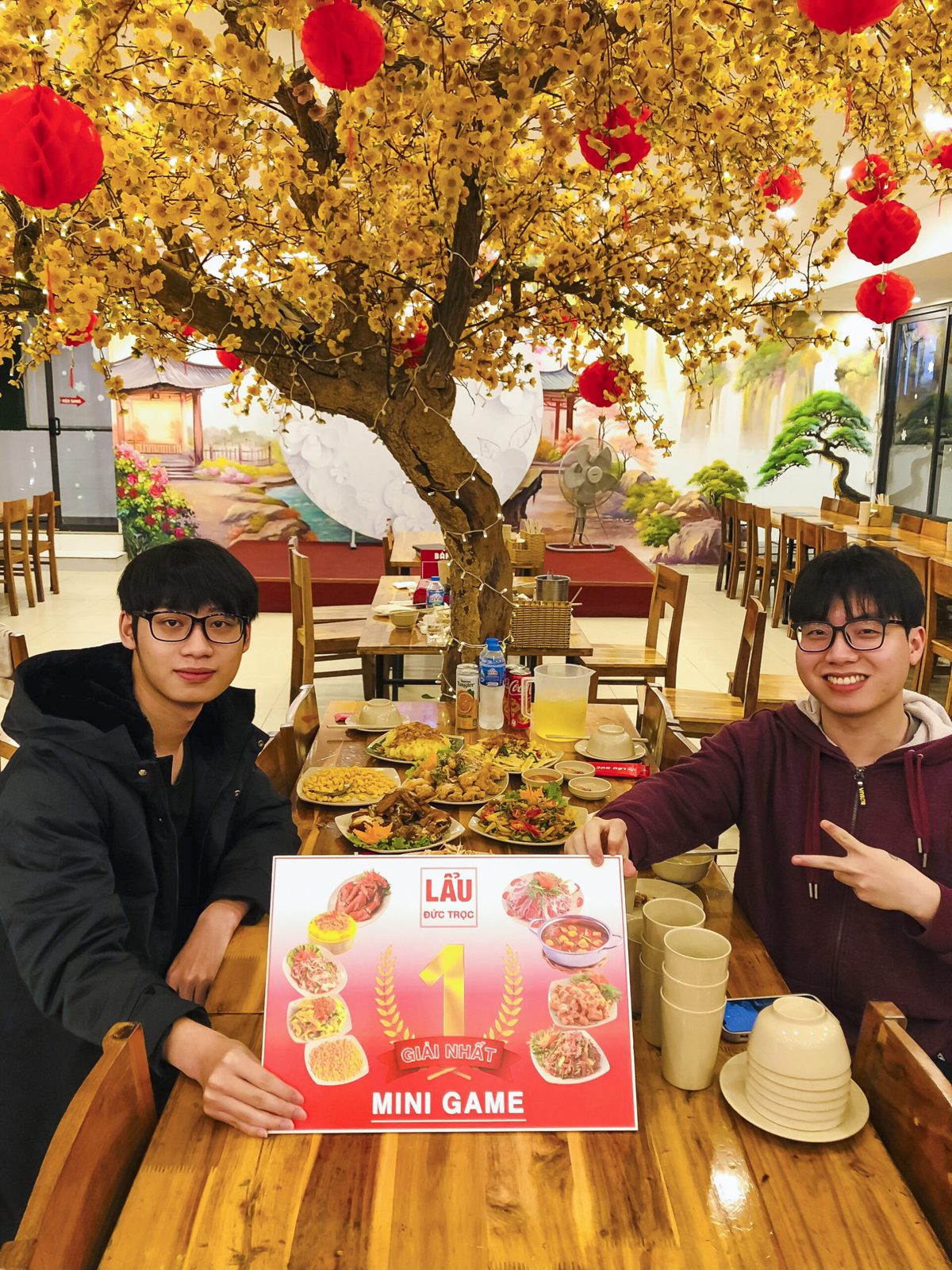 Tham gia mini game ‘TẶNG MIỄN PHÍ COMBO LẨU CHO 06 NGƯỜI’ hấp dẫn